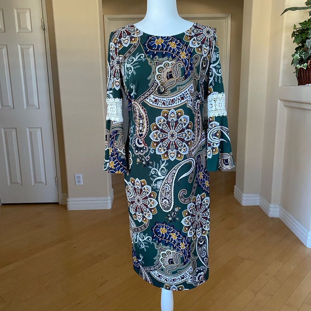 Glamour Green Cream Sheath Dress with Bell Sleeves